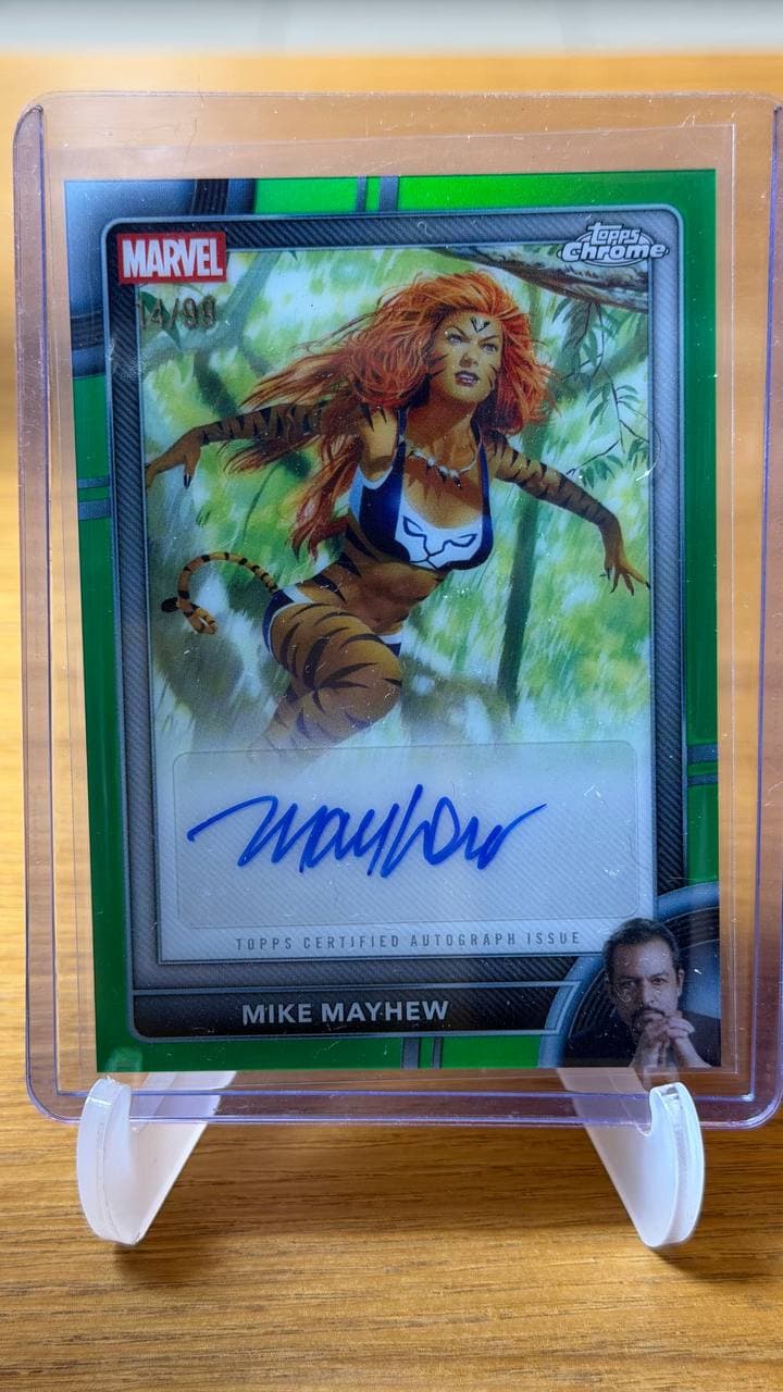 2026 Topps Chrome Marvel Comics Mike Mayhew Authentic Auto Autograph Green 14/99